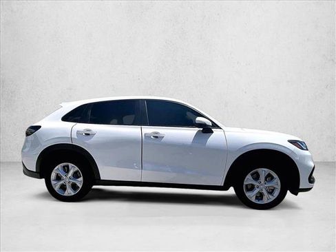 Used 2025 Honda HR-V LX image 5