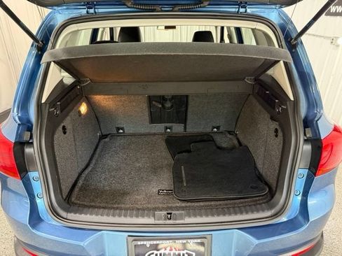 Used 2017 Volkswagen Tiguan S AWD/4WD image 9