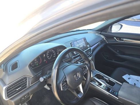 Used 2022 Honda Accord Sport image 6