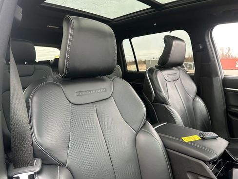 Used 2021 Jeep Grand Cherokee L Overland w/ Advanced Protech Group III image 32