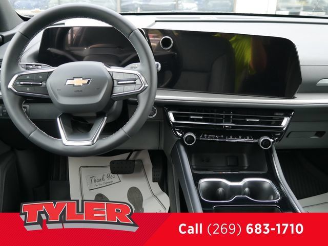New 2026 Chevrolet Traverse LT w/ Driver Confidence Package AWD/4WD image 45