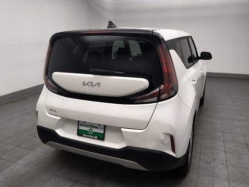 Used 2025 Kia Soul LX w/ LX Technology Package image 7