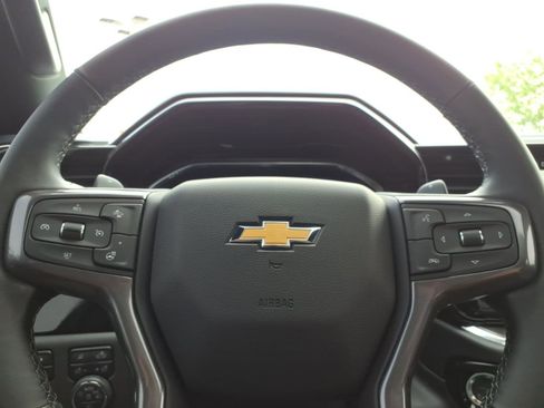Used 2025 Chevrolet Silverado 1500 High Country w/ Z71 Off-Road Package AWD/4WD image 26