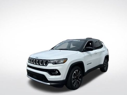 Used 2023 Jeep Compass Limited AWD/4WD image 9
