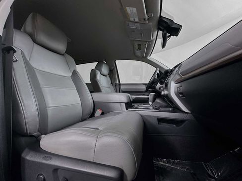 Used 2019 Toyota Tundra Limited w/ Limited Premium Package image 26