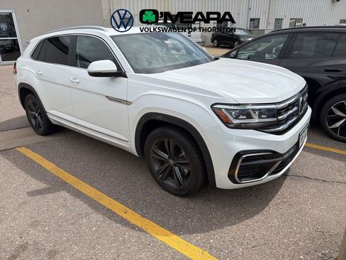Used 2022 Volkswagen Atlas Cross Sport SEL R-Line w/ Cross Sport MDO Package image 3