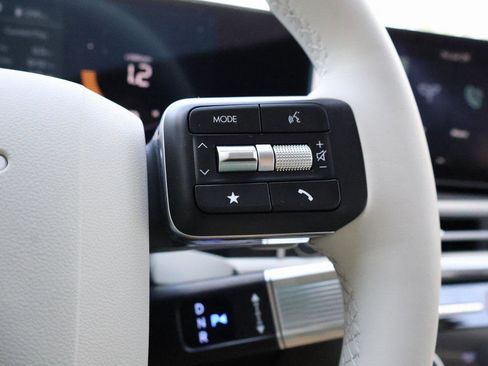 New 2026 Hyundai Santa Fe SE image 30