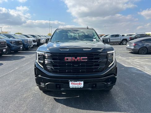 New 2026 GMC Sierra 1500 Elevation w/ Elevation Premium Package AWD/4WD image 4