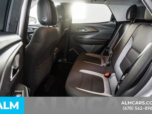 Used 2025 Chevrolet TrailBlazer LT FWD image 17
