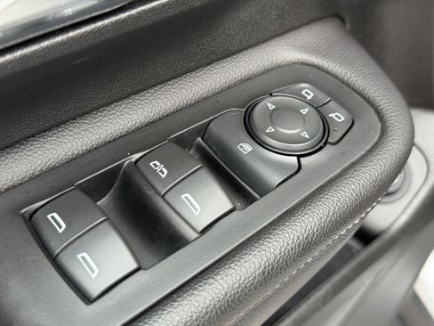 Used 2022 GMC Terrain SLT AWD/4WD image 13