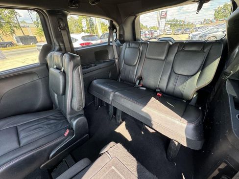 Used 2018 Dodge Grand Caravan GT image 10