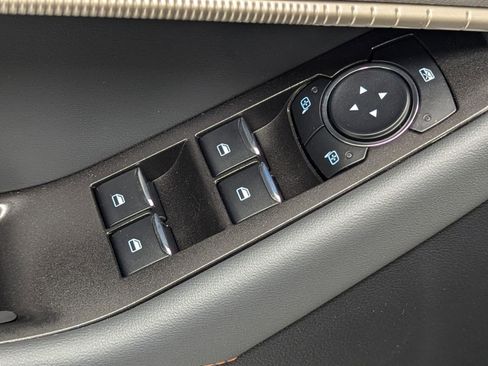 New 2026 Ford Explorer Active image 18