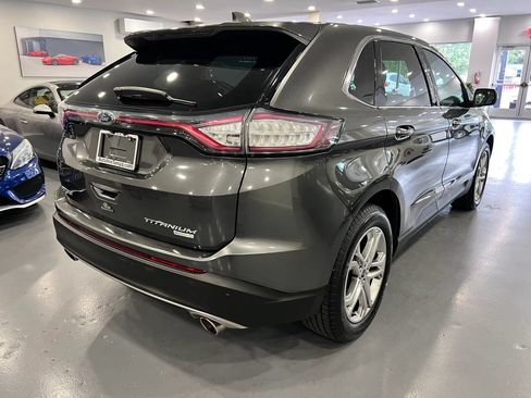 Used 2018 Ford Edge Titanium FWD image 7