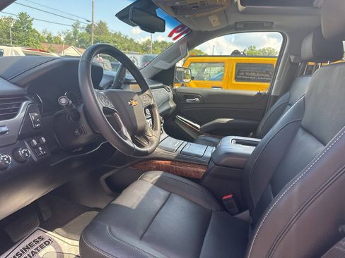Used 2019 Chevrolet Tahoe Premier AWD/4WD image 17
