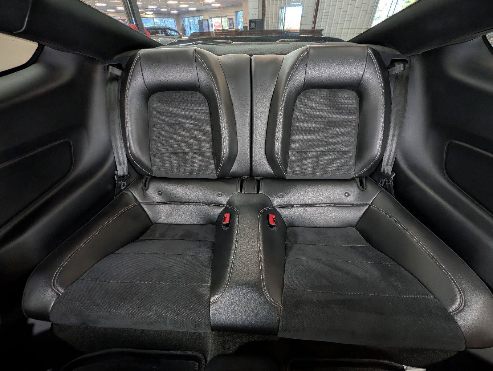 Used 2018 Ford Mustang GT Premium w/ GT Performance Package RWD image 25