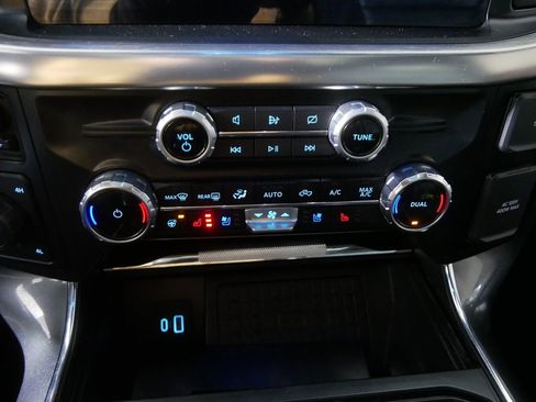 Used 2023 Ford F150 Lariat w/ Equipment Group 502A High image 29