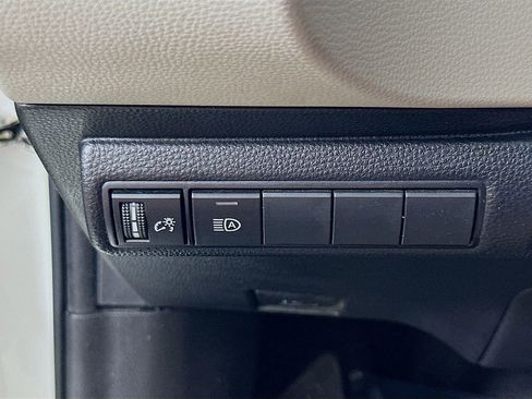 Used 2023 Toyota Corolla LE image 21