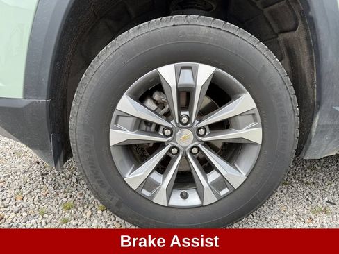 Used 2025 Chevrolet Equinox LT w/ Safety and Technology Package AWD/4WD image 11