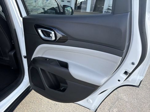 Used 2023 Jeep Compass Limited AWD/4WD image 16