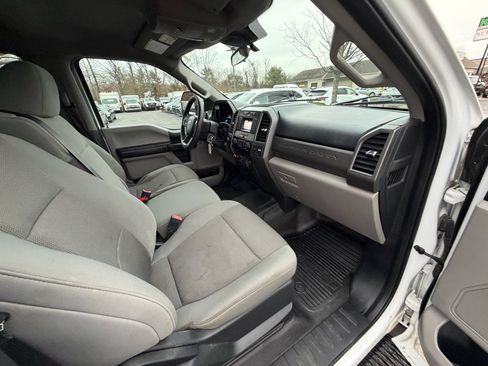 Used 2020 Ford F250 XL w/ Power Equipment Group image 36