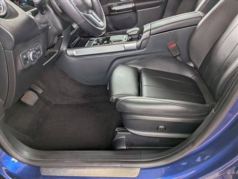 Used 2023 Mercedes-Benz GLB 250 4MATIC image 15