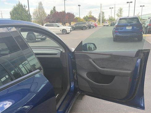 Used 2026 Tesla Model Y Long Range AWD/4WD image 4