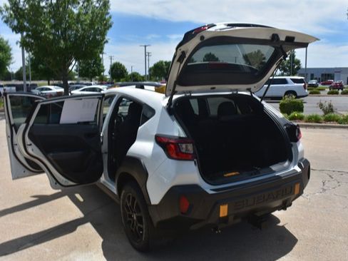 Used 2024 Subaru Crosstrek 2.5i Wilderness AWD/4WD image 18