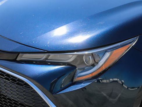Certified 2019 Toyota Corolla XSE FWD image 8