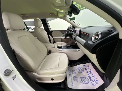 Used 2021 Mercedes-Benz GLB 250 4MATIC image 27