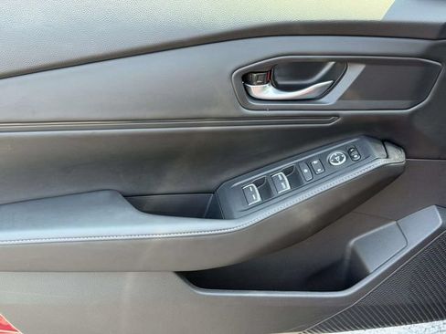 Used 2025 Honda Accord Sport image 6