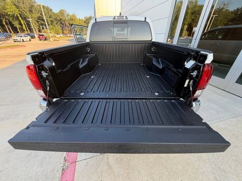 Used 2023 Toyota Tacoma SR5 RWD image 36