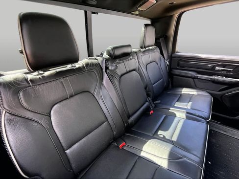 Used 2024 RAM 1500 Limited AWD/4WD image 19