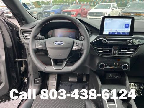 Used 2025 Ford Escape ST-Line FWD image 16
