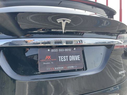 Used 2018 Tesla Model X 100D image 16