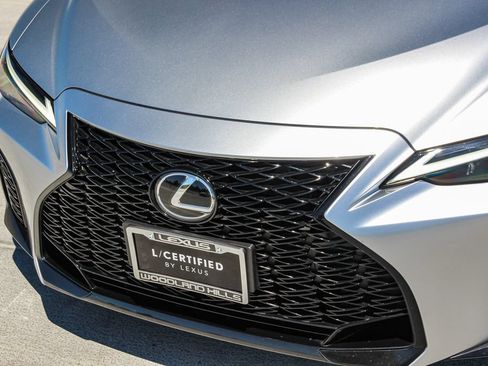 Certified 2024 Lexus IS 300 F Sport RWD image 10