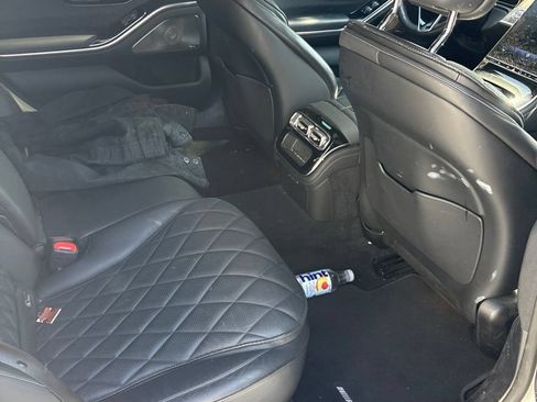 Used 2022 Mercedes-Benz S 580 4MATIC Sedan image 2