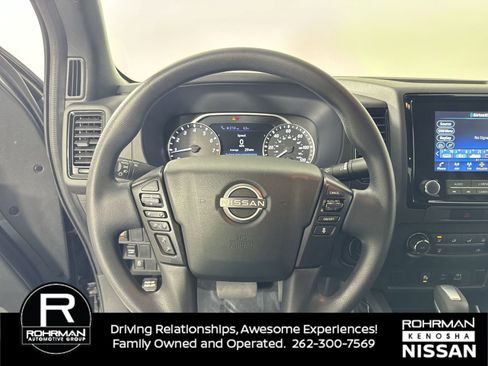 Certified 2023 Nissan Frontier SV w/ Midnight Edition Package image 5