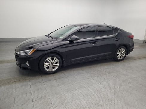 Used 2019 Hyundai Elantra SEL w/ Winter Weather Package image 2