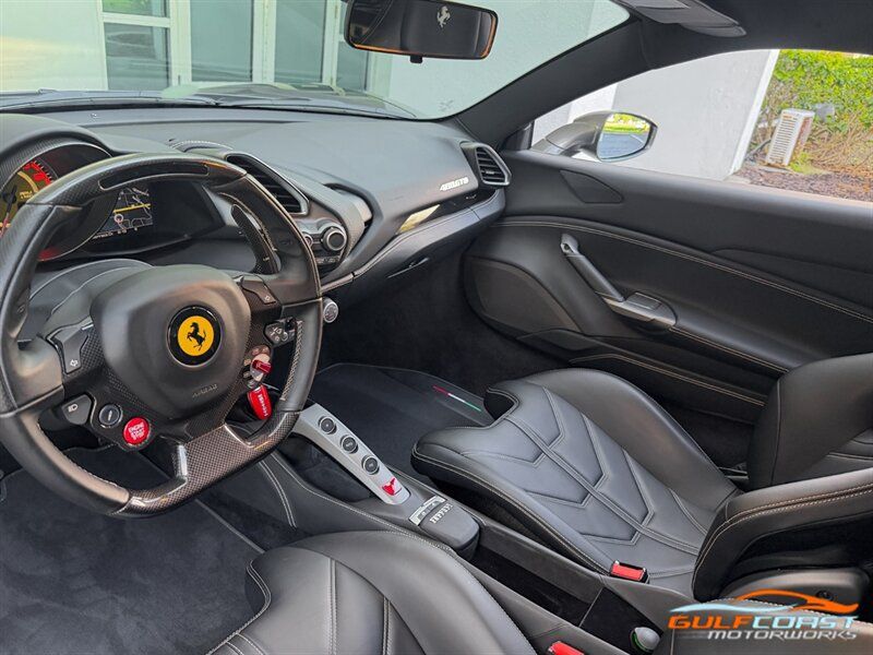 Used 2017 Ferrari 488 GTB RWD image 14