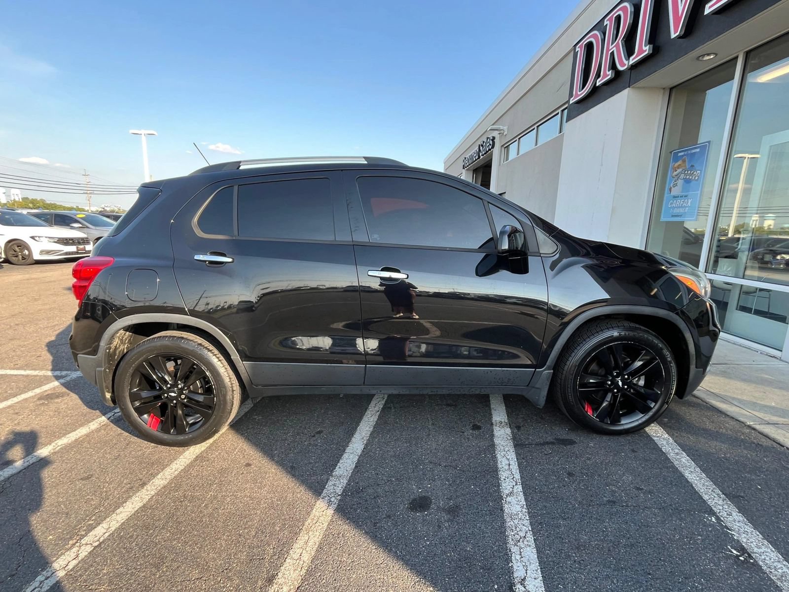 Used 2018 Chevrolet Trax LT w/ Redline Edition FWD image 11