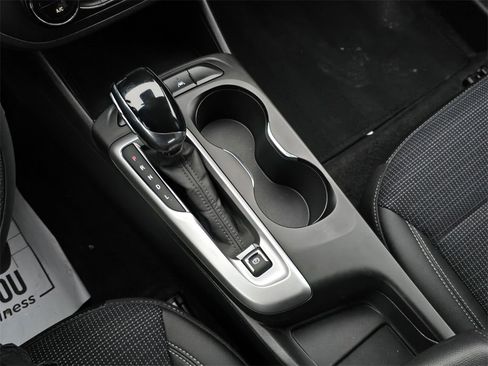 Certified 2025 Buick Envista Preferred image 21