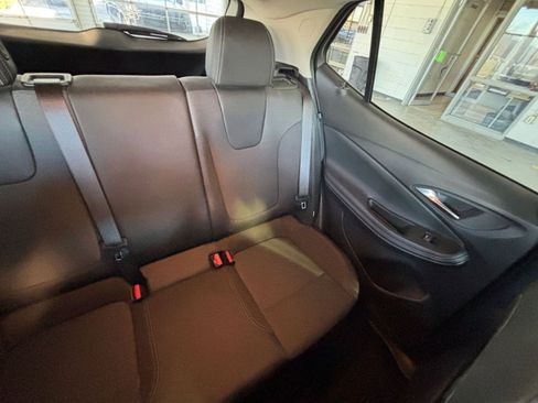 Used 2025 Buick Encore GX Preferred image 38