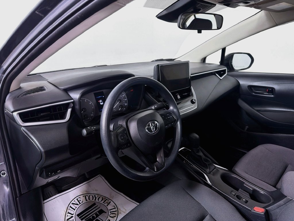 Used 2024 Toyota Corolla LE FWD image 10