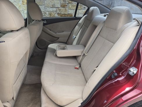 Used 2012 Nissan Altima 2.5 S w/ 20th Anniversary Pkg FWD image 7