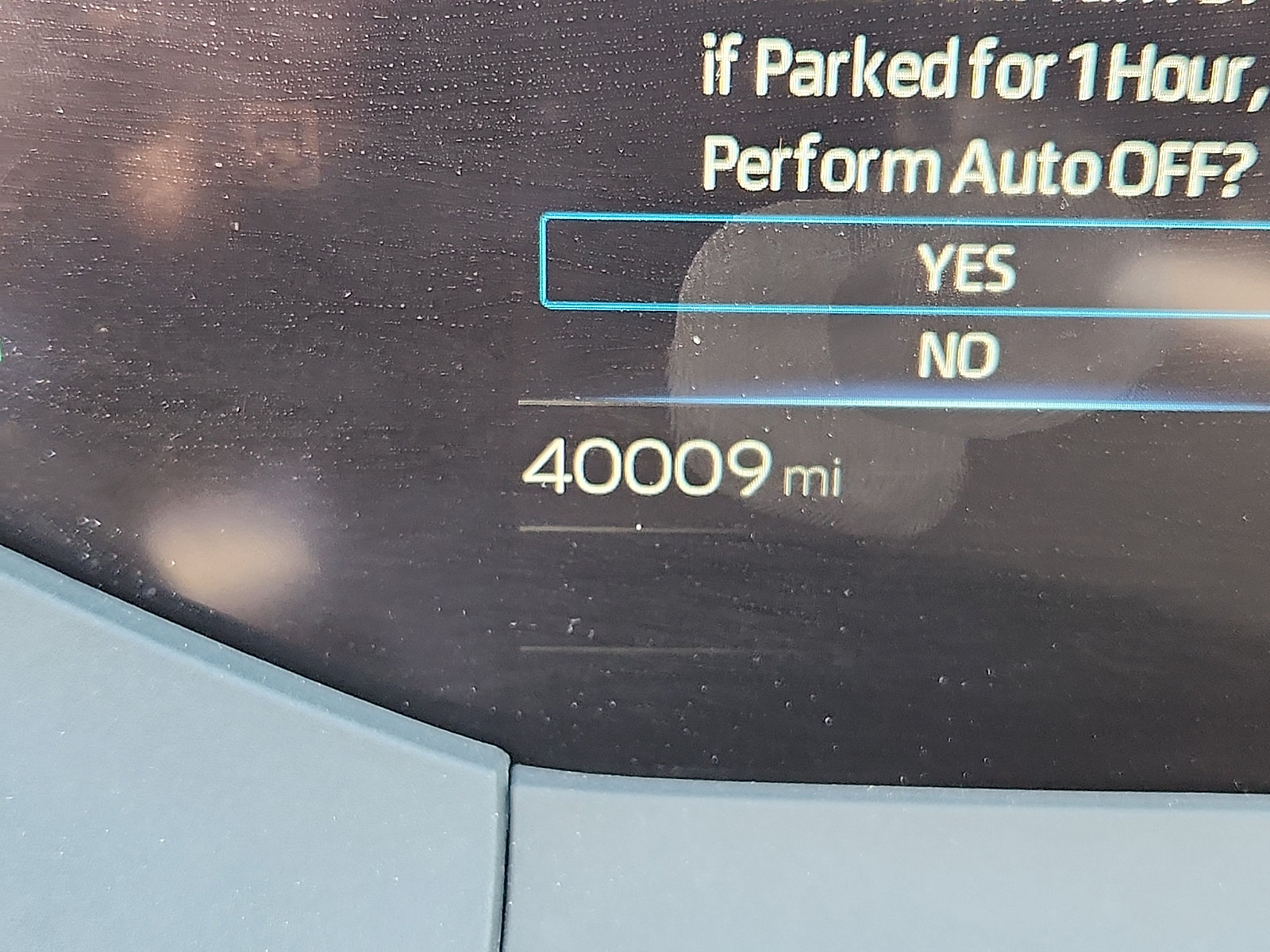 Used 2024 Toyota Prius LE FWD image 19