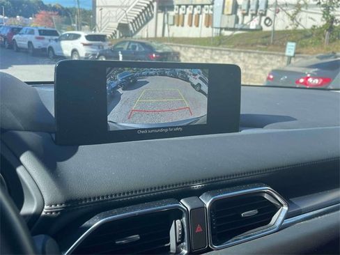 Used 2023 MAZDA CX-5 Carbon Edition image 29