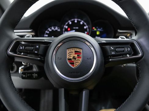 New 2026 Porsche Macan AWD/4WD image 14