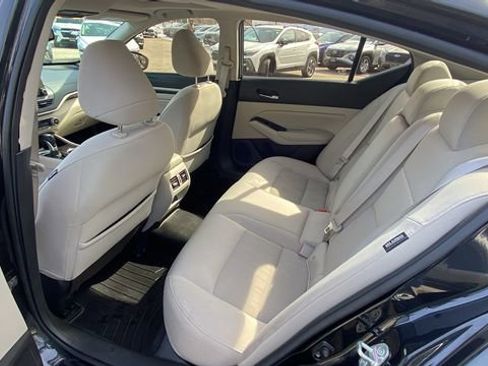 Used 2020 Nissan Altima 2.5 SV image 31