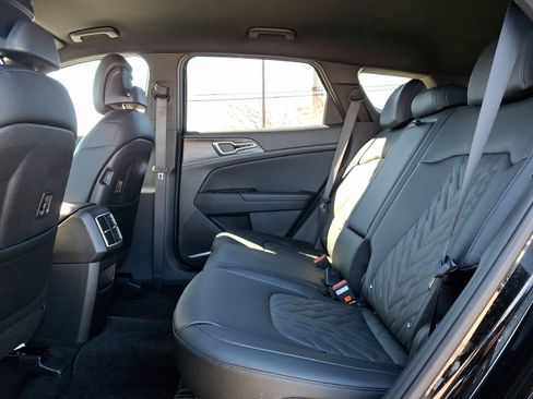 Used 2023 Kia Sportage X-Line image 10