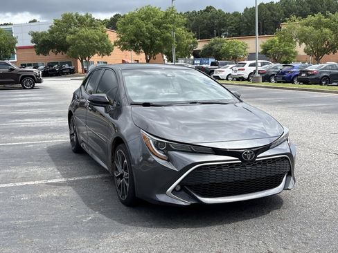 Used 2022 Toyota Corolla XSE FWD image 3